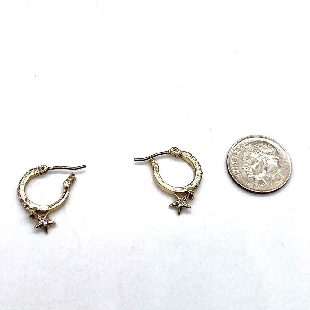 Mini Hoop With Dangling Star decor In Gold Tone and Rhinestone - Picture 2 of 4